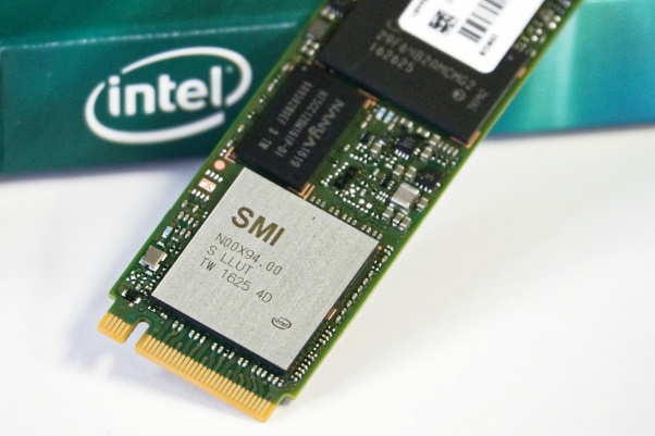 Снимка на Intel 600p SSD