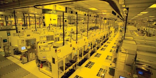 Снимка от завод за производство на чипове