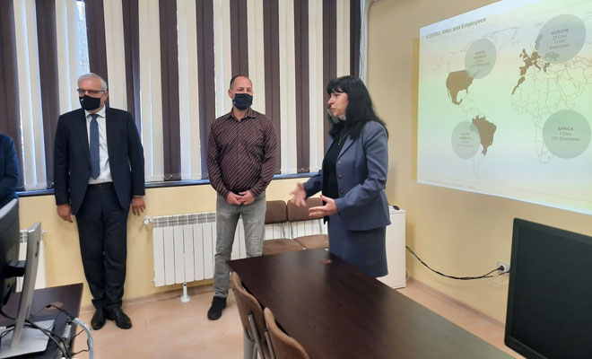 Нова лаборатория по вградени системи за управление в ТУ-София