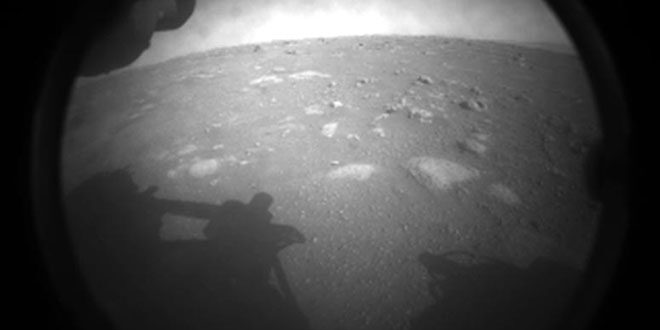 Марсоходът Perseverance кацна успешно на Марс Заглавно изображение