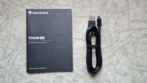 Genesis Thor 660 RGB разопаковане/ънбоксинг книжка и USB кабел